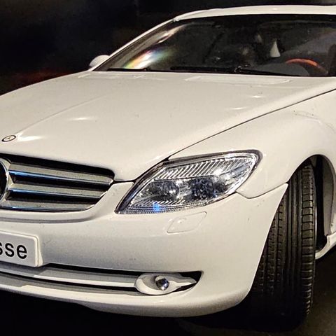 Mercedes CL 1:18