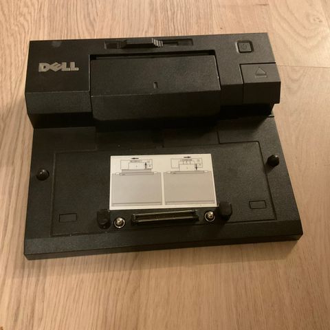 Dell pro3x docking-stasjon