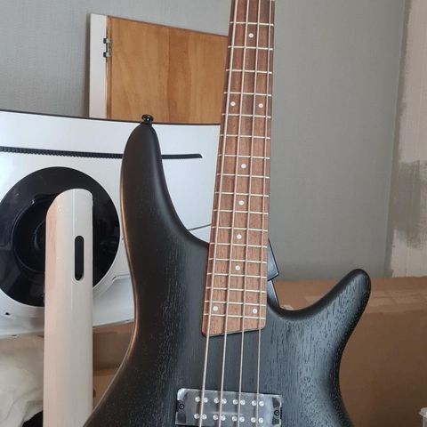 Ibanez SR300EB Bass, Weathered Black