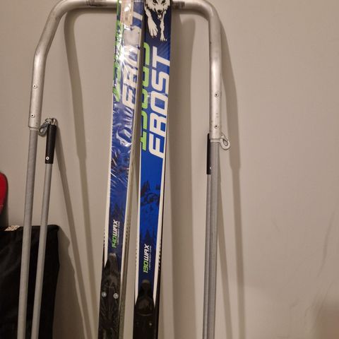 Helt nye ski 130 cm