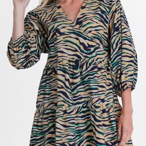 CUrusha wrap dress fra Culture str L