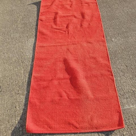 Rødt teppe/rye