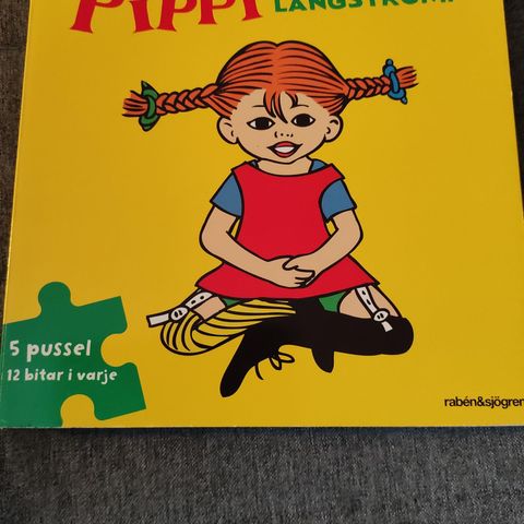 Pippi bok med 5 puslespill