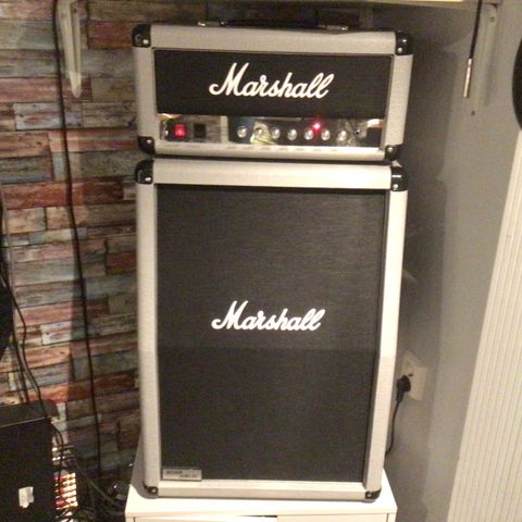 Marshall 2x12 Silver selges/byttes