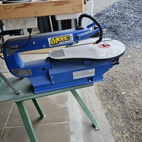 Scroll saw