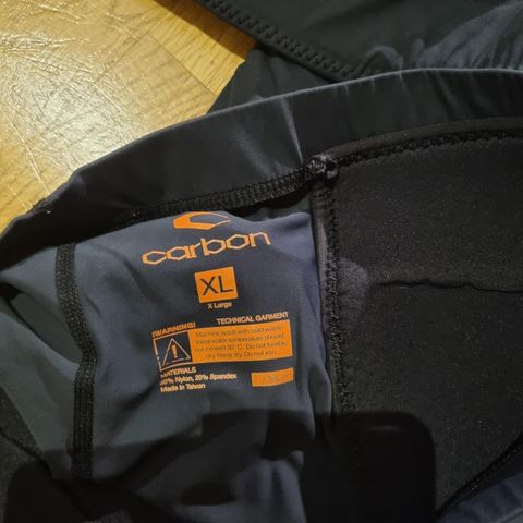 Carbon Protective Bottom
