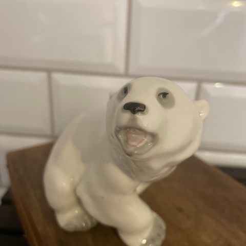 Lomonosov isbjørn porselen