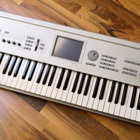 KORG TRITON (arabisk, turkisk , kurdisk)