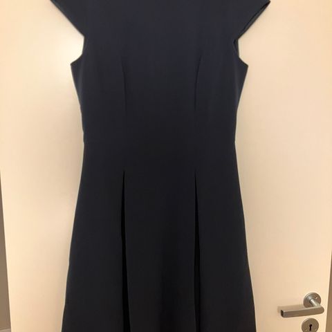 Blå kjole fra H&M - perfekt til jobb