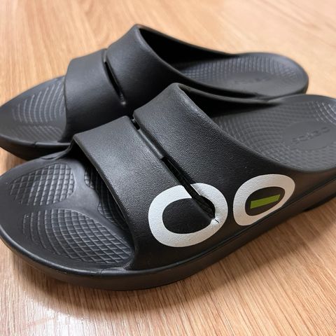 Oofos sandaler Str 40