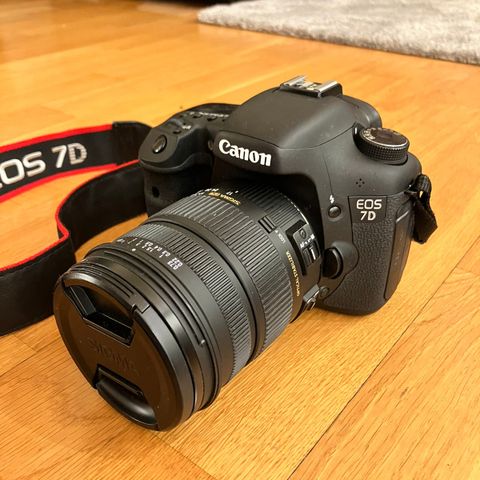 Canon Eos 7D m. 50mm objektiv, makroobjektiv og kamerabag + diverse