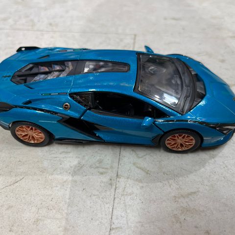 Lamborghini Sian FKP 37 1:40