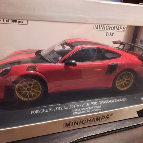 1/18 MINICHAMPS - PORSCHE 911 991.2 GT2 RS 2018