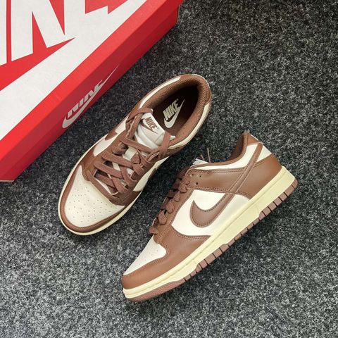 Nike dunk low cacao wow strl 38,5 og 41