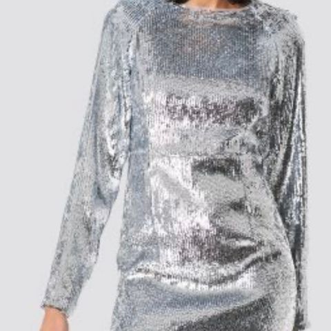 Ubrukt med tag NA-KD sølv paljett-minikjole (sequins mini dress)