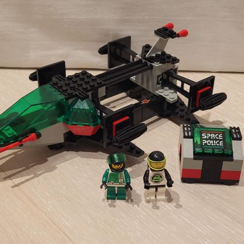 Lego 6897 Rebel Hunter fra Lego Space Police II serien