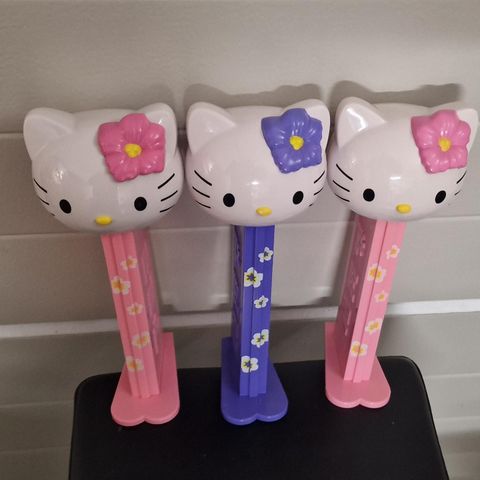 Hello Kitty PEZ XXL