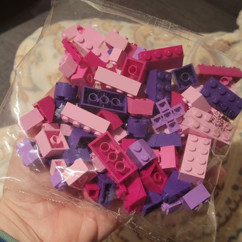 HELT NYE Rosa lego brikker