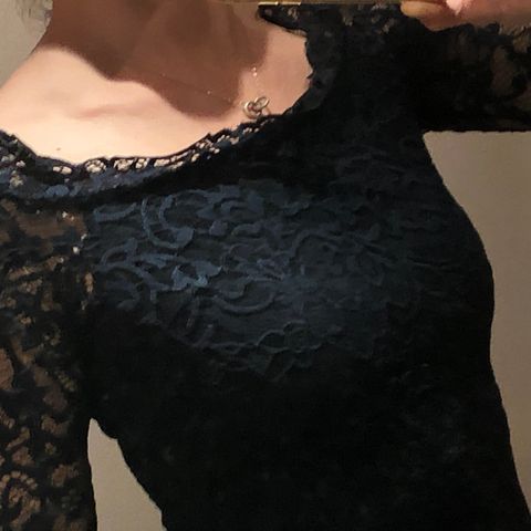 Ny kjole, mørkeblå, veldig fin!