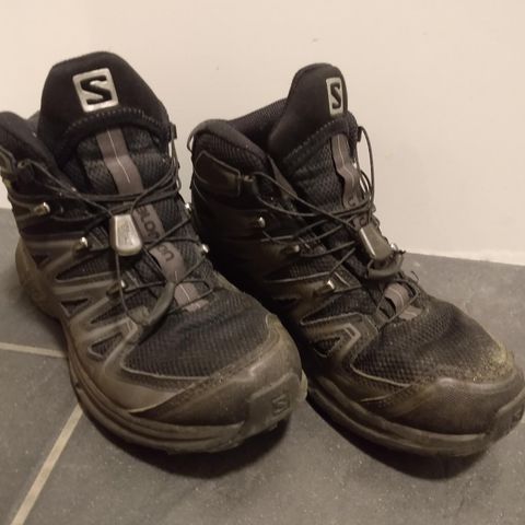 Salomon str 39,5 gore-tex