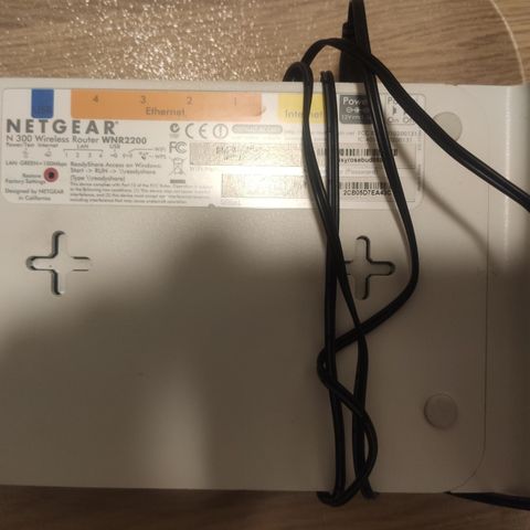 Netgear N300 WNR2200