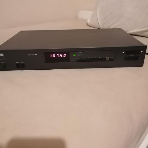 Nad 4225