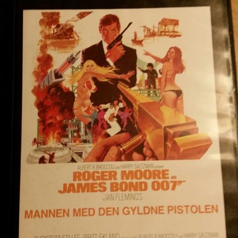 Ønskes kjøpt: James Bond - Mannen med den gyldne pistol VHS