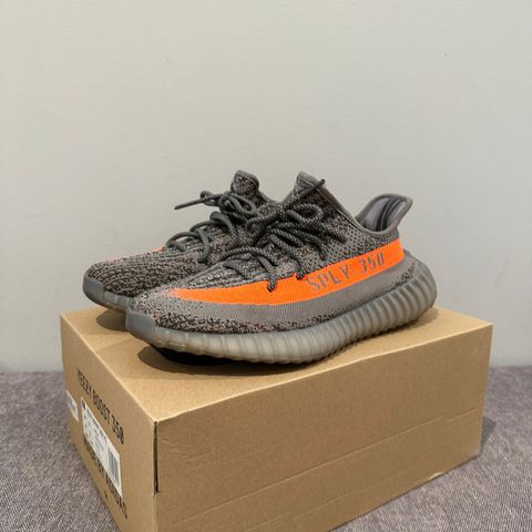 Adidas Yeezy Beluga EU 44 Brukt