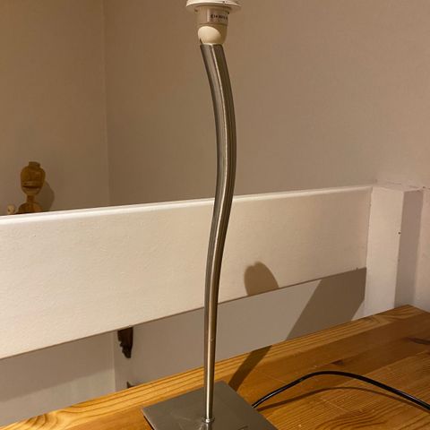 Lampefot 44 cm høy