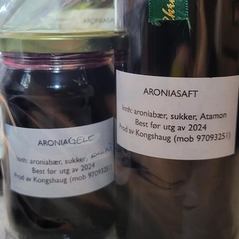 Aroniagele og saft