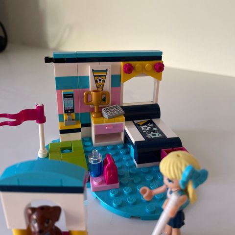 Lego Friends ishockey rom