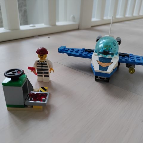 Lego politi fly med bruksanvisning