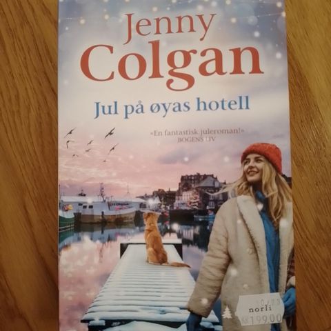 JUL PÅ ØYAS HOTELL - Jenny Colgan.