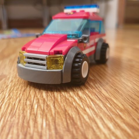 Lego city brannsjefens bil