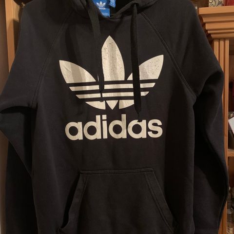 Lite brukt hettegenser Adidas unisex str. XS selges