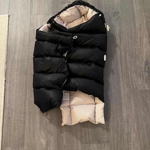 Stokke down sleeping bag/vognpose