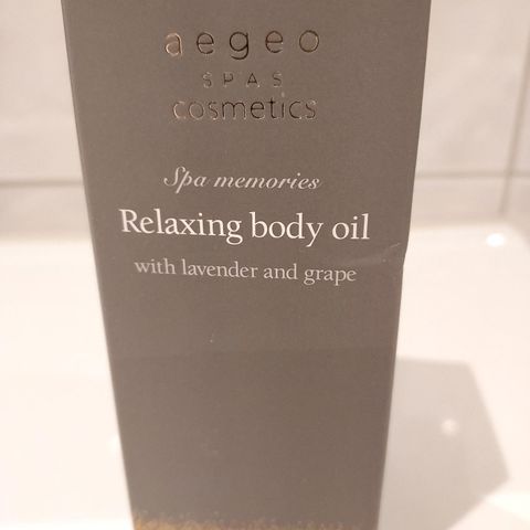 Relaxing body  organic oil with lavender and grape, fra aegeo spas cosmetics,