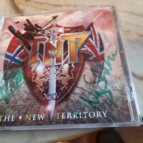 Selger Signert CD TNT - The New Territory