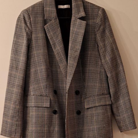 Rutete blazer i merke Blu-str 36-300 kr