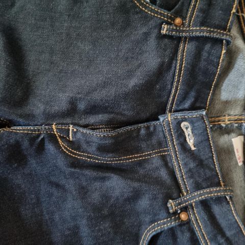 SQUIN  Jeans.  Str. 30.