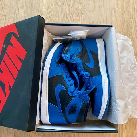 Nike Air Jordan 1 Marine Blue 40.5