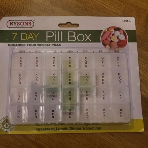 7 day pill box