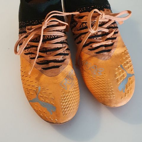 Puma fotballsko størrelse 38,5