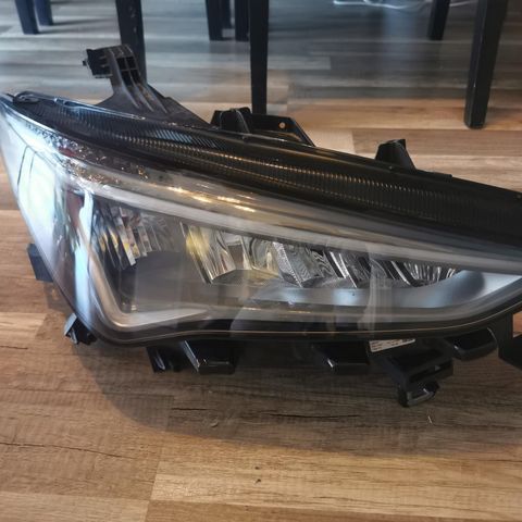 SETE CUPRA BORN 10F941008H FULL LED-LAMPE HØYRE