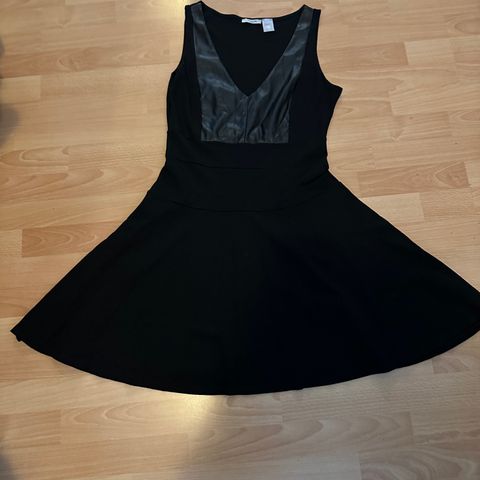 svart kjole