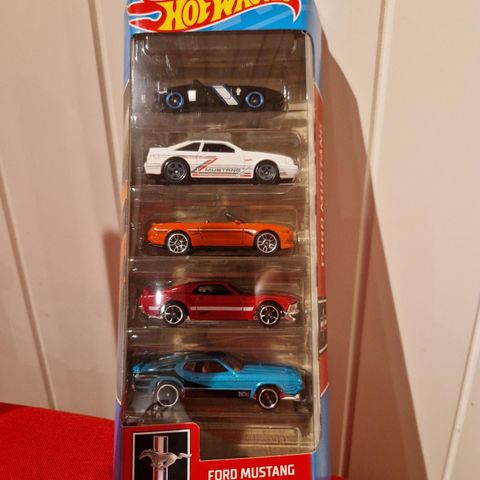 Hot Wheels Ford Mustang 5-pack