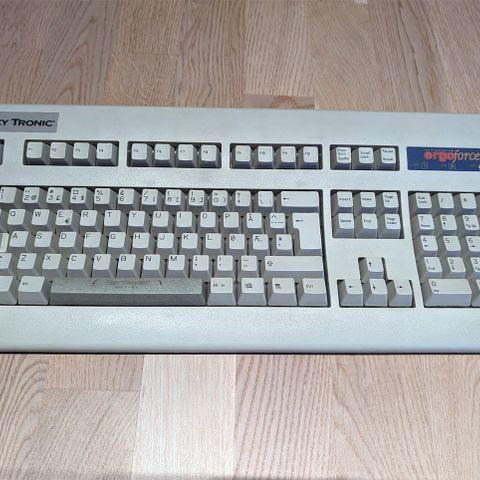 Keytronic Ergoforce KT2001PS2NO tastatur