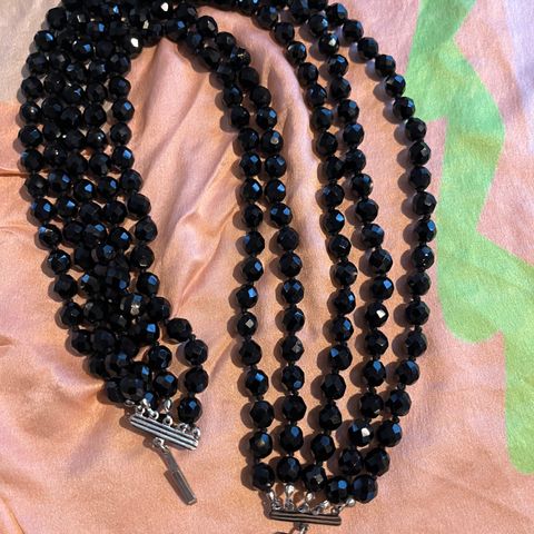 Vintage halskjede sorte perler