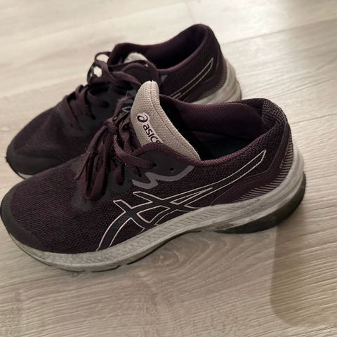 Asics løpesko lilla, str 35,5