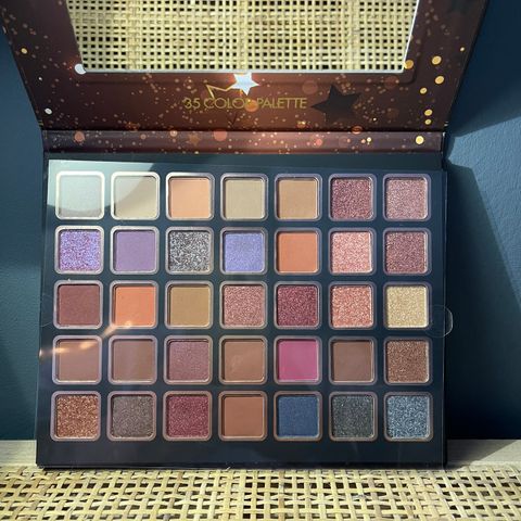 Eyeshadow Palette